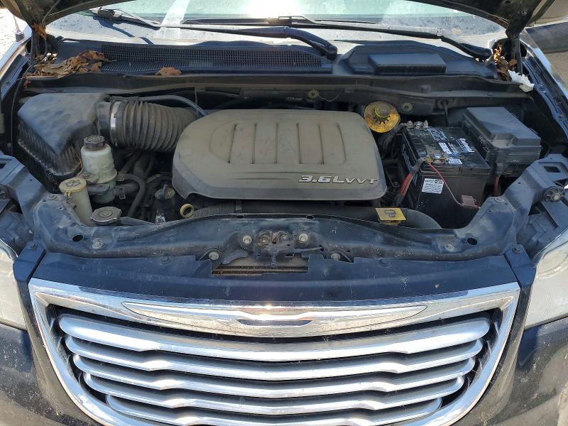 2015 Chrysler Town & Country მანქანა იყიდება აუქციონზე, vin: 2C4RC1BGXFR695391, აუქციონის ნომერი: 58812526