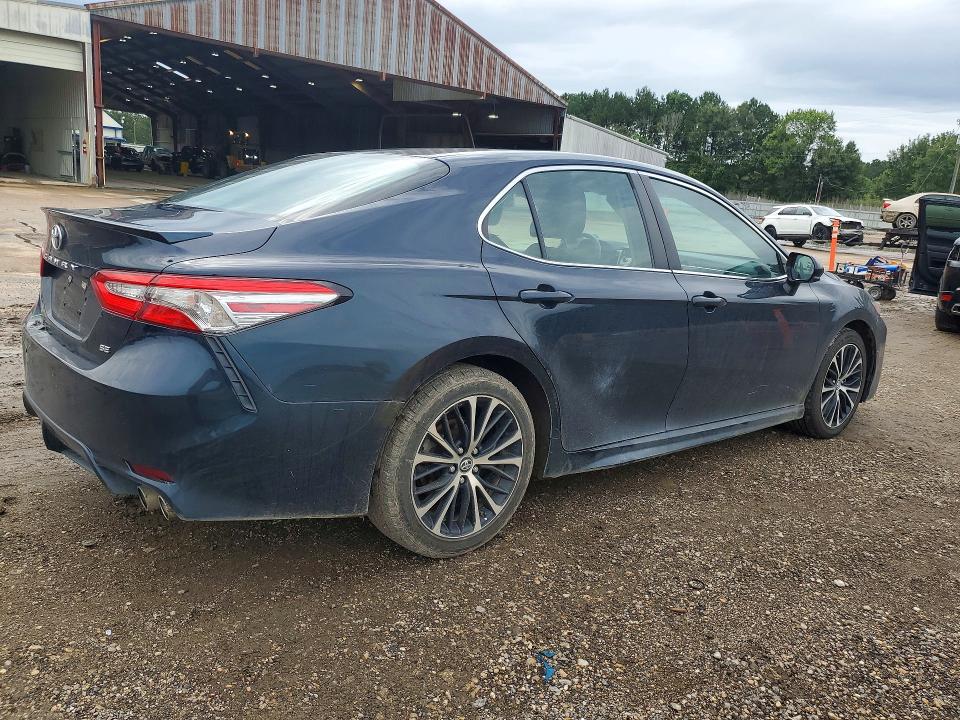 2018 Toyota Camry მანქანა იყიდება აუქციონზე, vin: 4T1B11HK7JU552635, აუქციონის ნომერი: 60197276