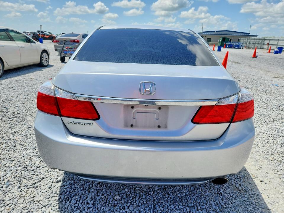 Продаж на аукціоні авто 2015 Honda Accord, vin: 1HGCR2F34FA154456, номер лоту: 62622906