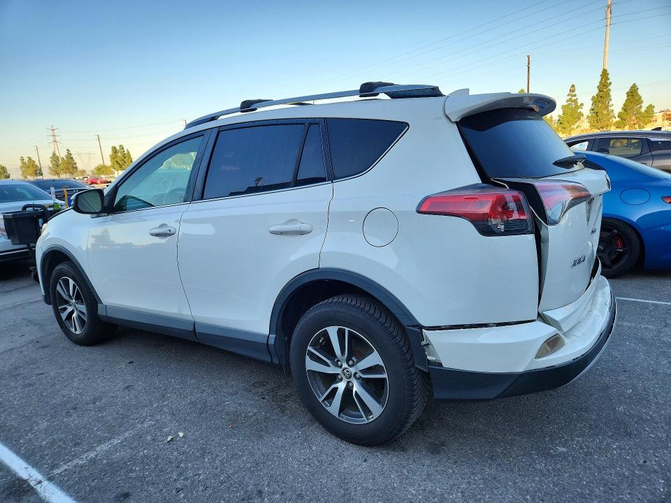 Aukcja sprzedaży 2018 Toyota Rav4, vin: JTMWFREV7JJ732171, numer aukcji: 59645246