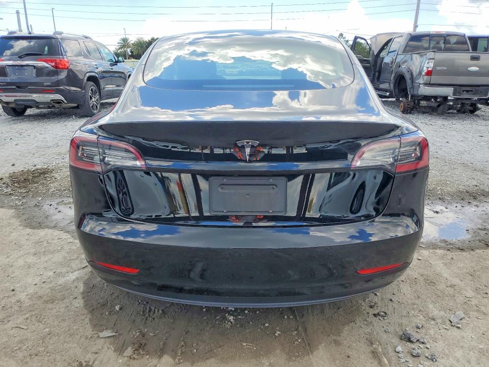 Продажа на аукционе авто 2023 Tesla Model 3, vin: 5YJ3E1EAXPF452832, номер лота: 85636125