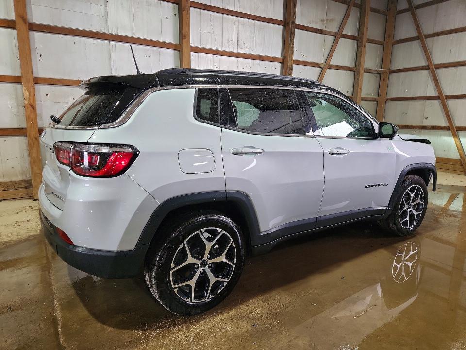 61563456 :رقم المزاد ، 3C4NJDCN8ST621638 vin ، 2025 Jeep Compass مزاد بيع