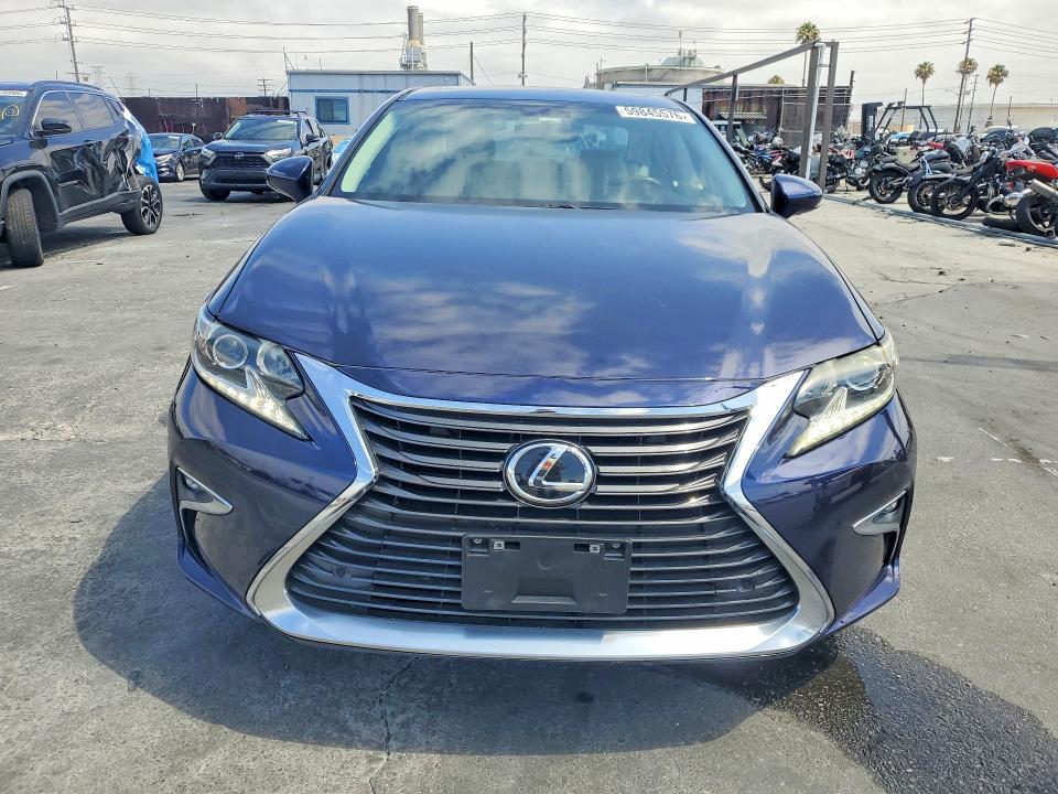 59845576 :رقم المزاد ، 58ABK1GG3GU009360 vin ، 2016 Lexus Es مزاد بيع