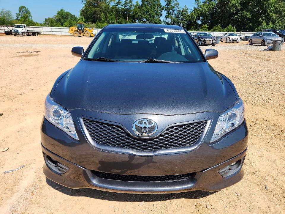 61395636 :رقم المزاد ، 4T1BF3EK1BU139354 vin ، 2011 Toyota Camry مزاد بيع