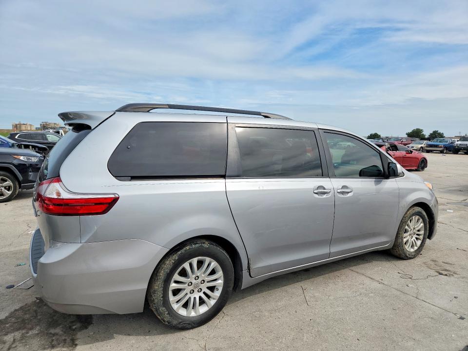 Продаж на аукціоні авто 2017 Toyota Sienna, vin: 5TDYZ3DC0HS822031, номер лоту: 61188106