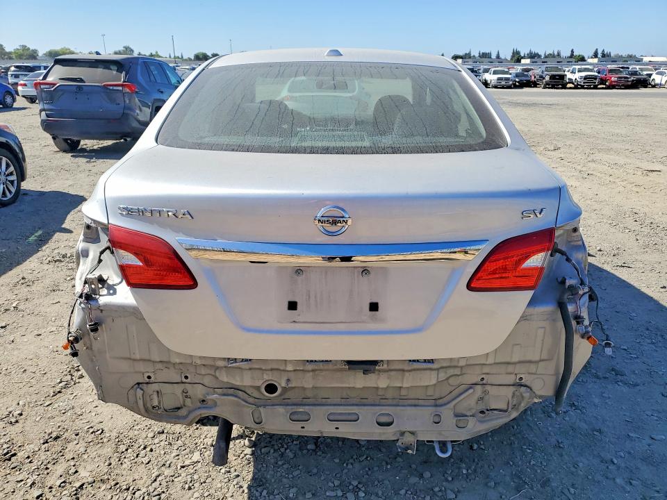 2019 Nissan Sentra მანქანა იყიდება აუქციონზე, vin: 3N1AB7AP2KY318393, აუქციონის ნომერი: 60898776