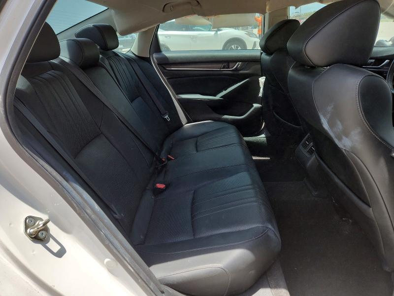 62156276 :رقم المزاد ، 1HGCV1F91JA044676 vin ، 2018 Honda Accord مزاد بيع