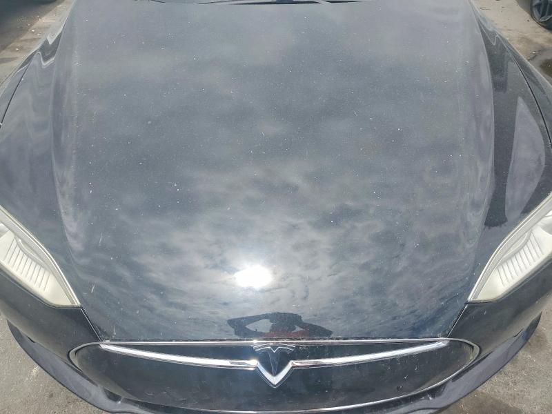 Продаж на аукціоні авто 2015 Tesla Model S, vin: 5YJSA1E19FF116174, номер лоту: 60688126