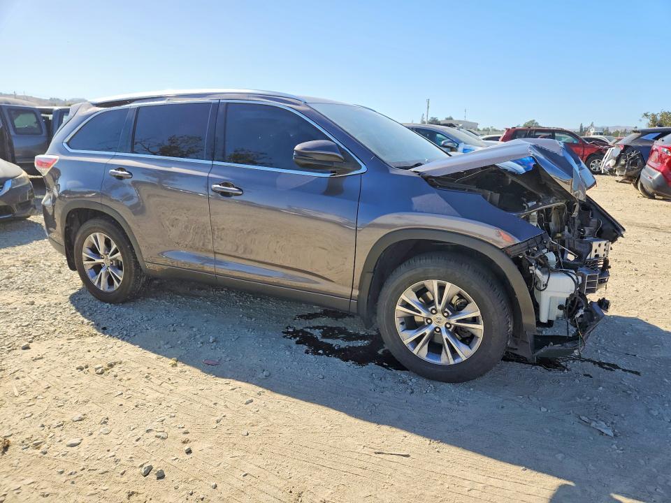 62994516 :رقم المزاد ، 5TDJKRFH3FS187885 vin ، 2015 Toyota Highlander مزاد بيع