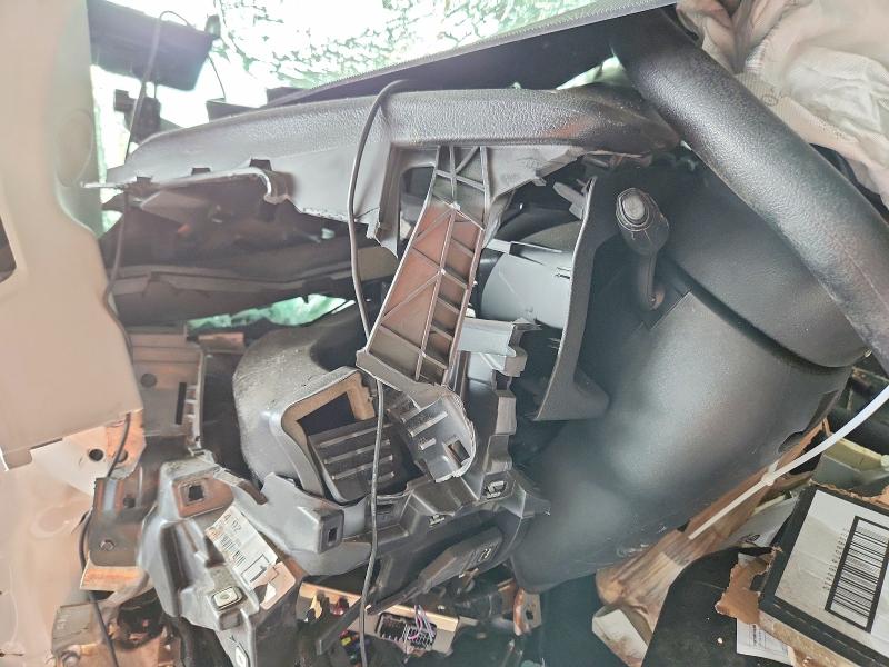 58760406 :رقم المزاد ، 1FTYE1Y82NKA85861 vin ، 2022 Ford Transit مزاد بيع
