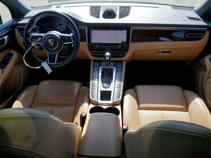 60178336 :رقم المزاد ، WP1AB2A5XLLB37629 vin ، 2020 Porsche Macan مزاد بيع
