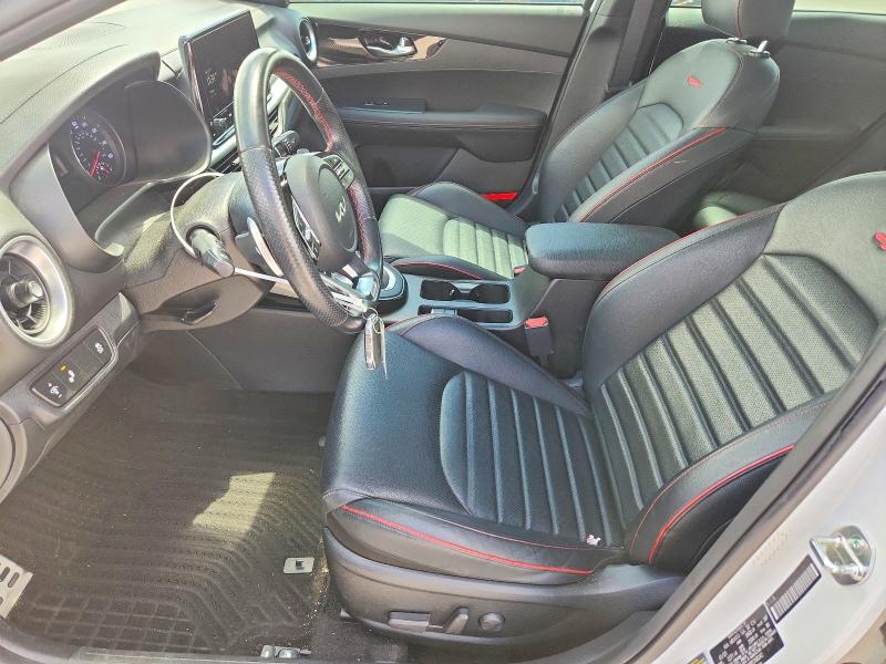 2023 Kia Forte მანქანა იყიდება აუქციონზე, vin: 3KPF44AC8PE598242, აუქციონის ნომერი: 85986985