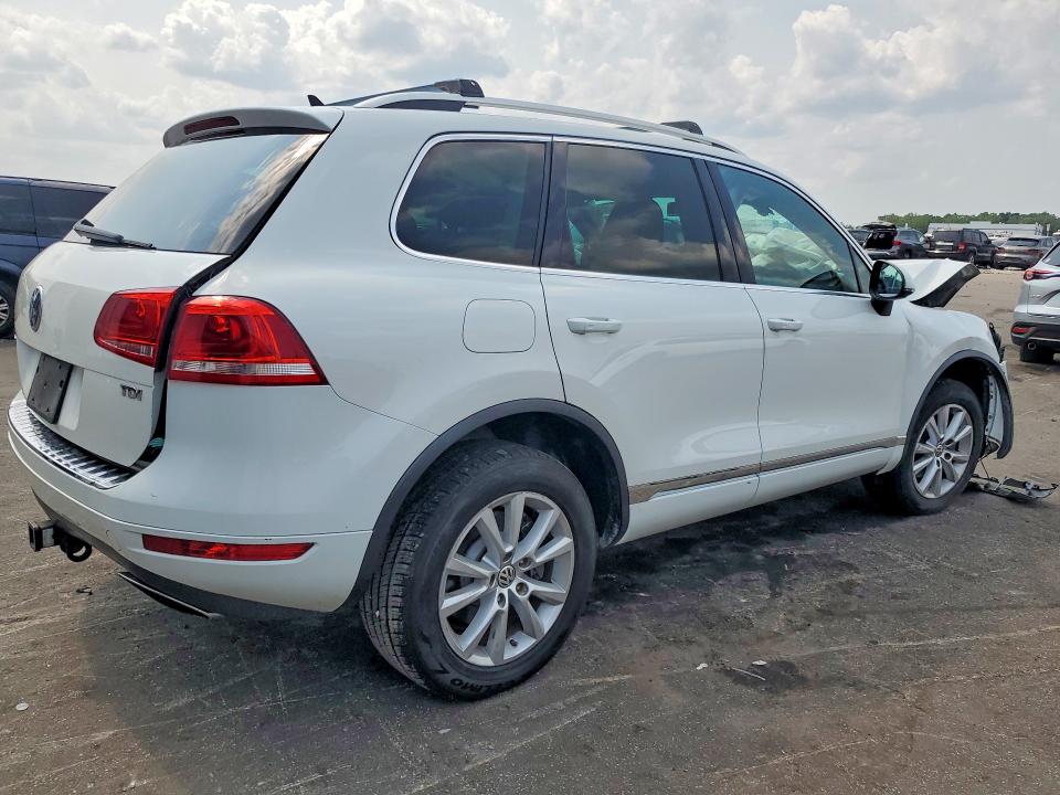 Продаж на аукціоні авто 2014 Volkswagen Touareg, vin: WVGEP9BP0ED007915, номер лоту: 62913766