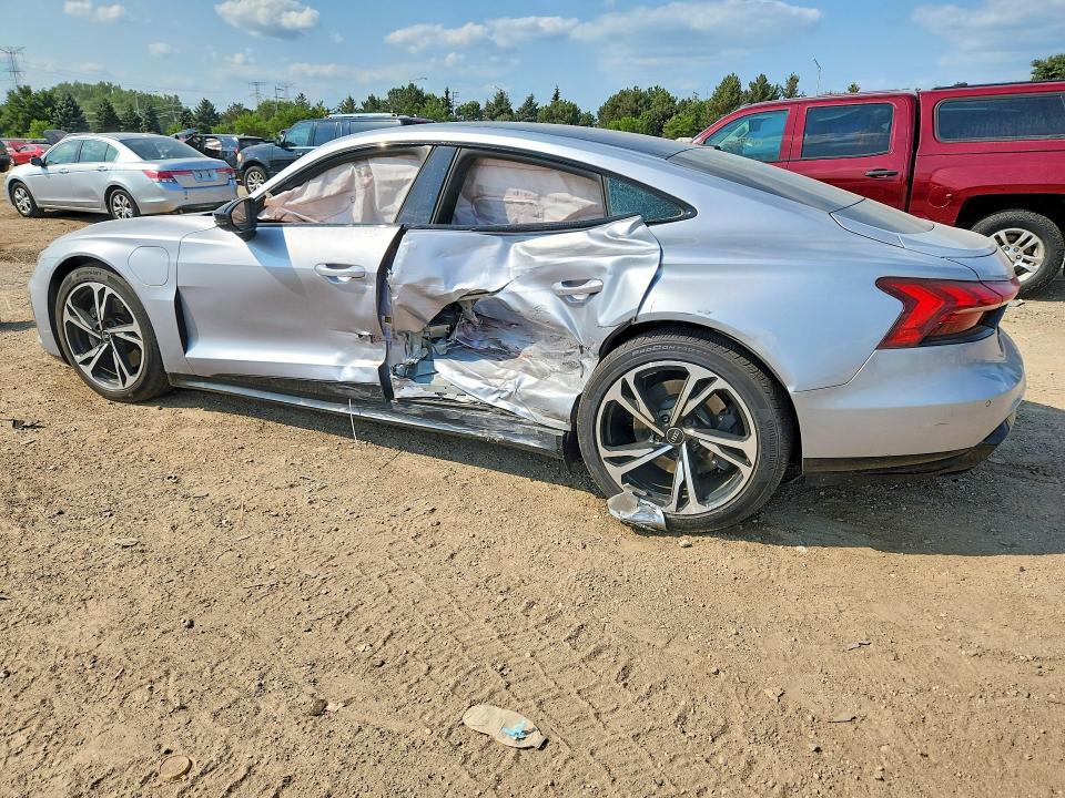 Продажа на аукционе авто 2022 Audi E-tron Gt, vin: WAUCJBFWXN7001539, номер лота: 62405646
