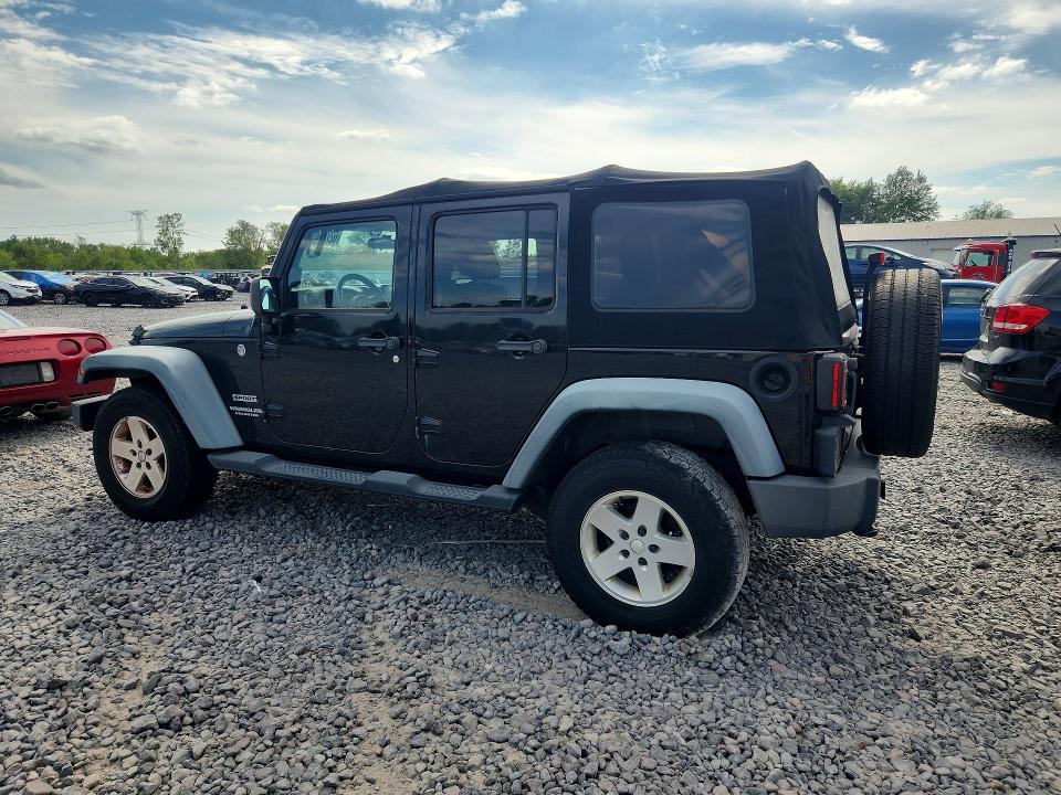 2011 Jeep Wrangler Unlimited მანქანა იყიდება აუქციონზე, vin: 1J4HA3H1XBL586653, აუქციონის ნომერი: 62721456