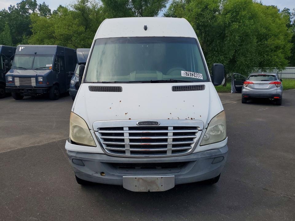 Продаж на аукціоні авто 2011 Freightliner Sprinter, vin: WDYPE8CC9B5516677, номер лоту: 57972466