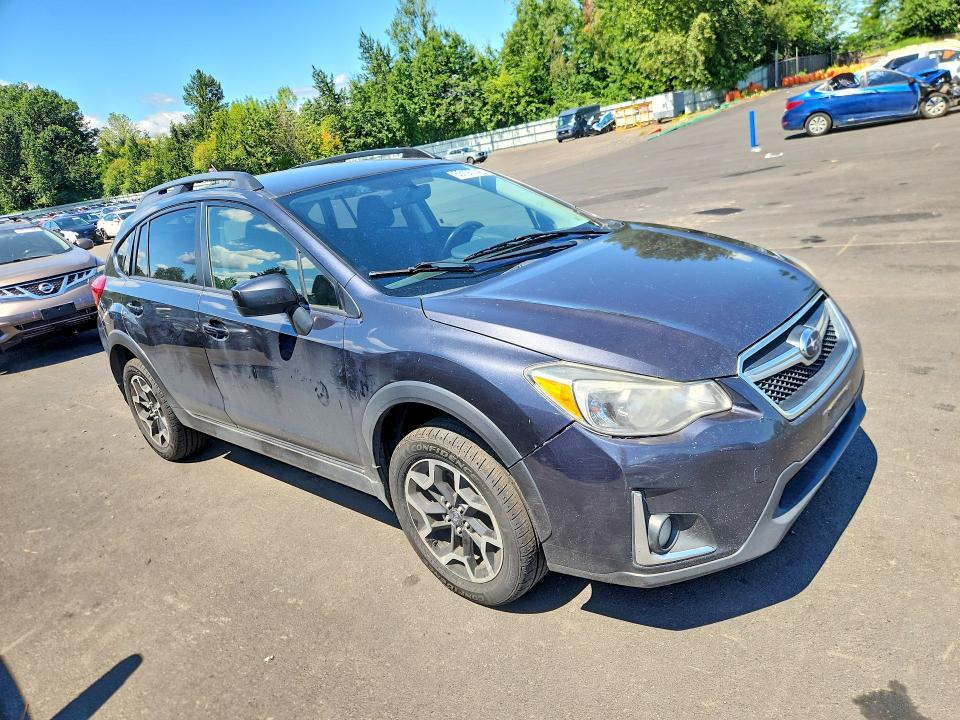 63197746 :رقم المزاد ، JF2GPABC5HG239636 vin ، 2017 Subaru Crosstrek مزاد بيع