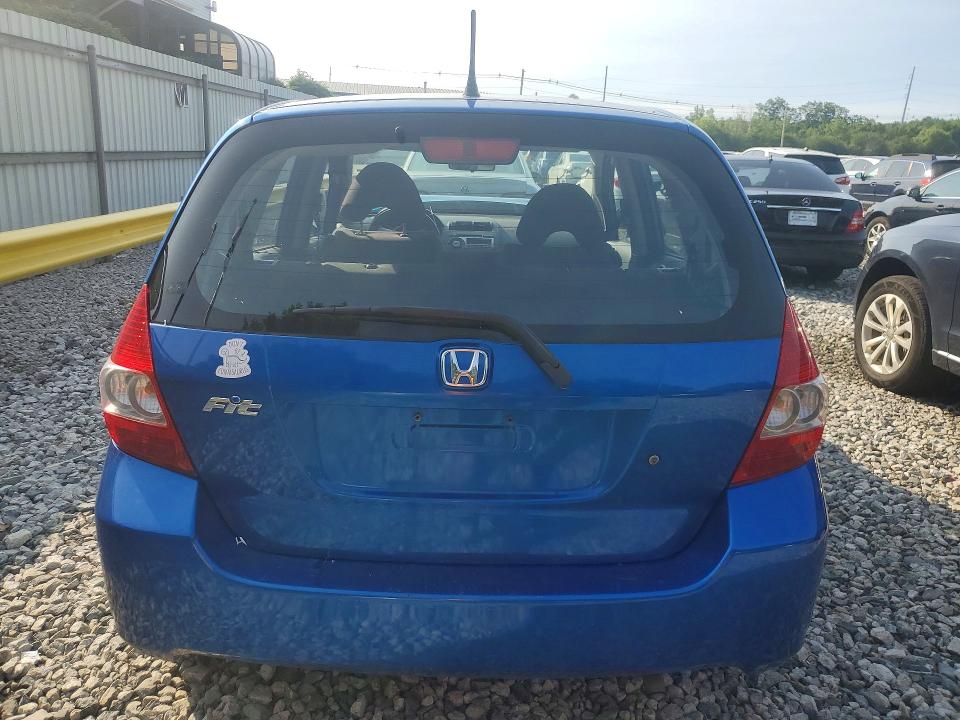 Продажа на аукционе авто 2008 Honda Fit, vin: JHMGD38418S046205, номер лота: 61899366