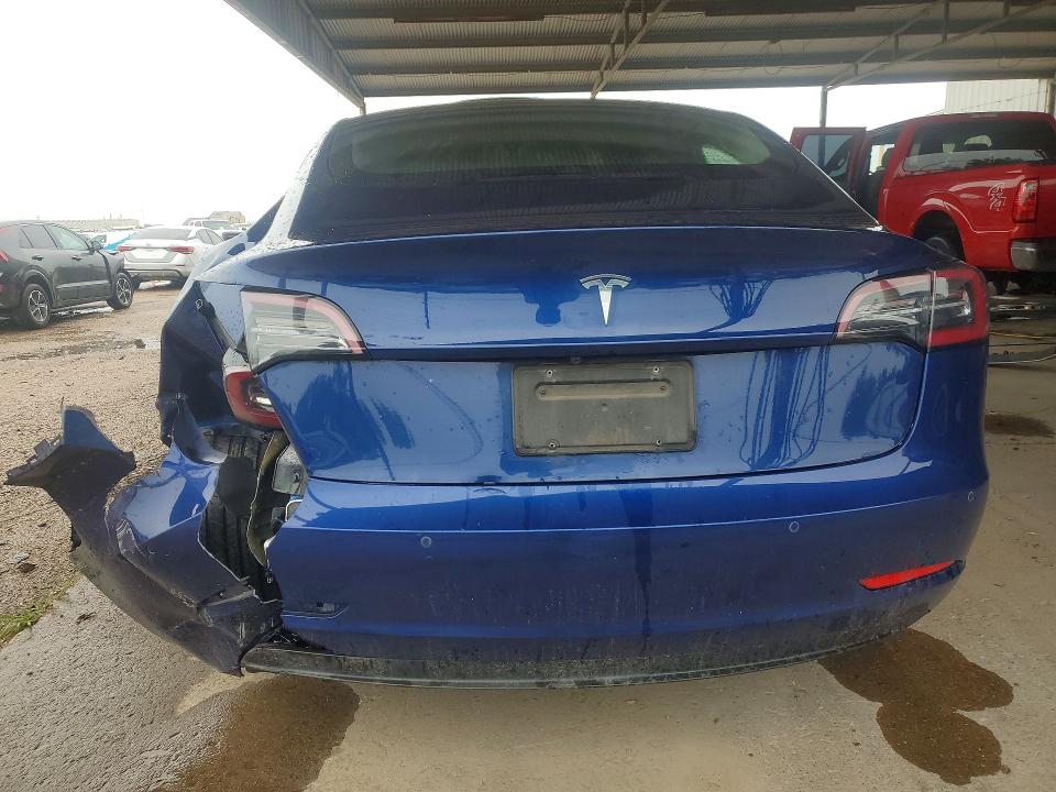 60703796 :رقم المزاد ، 5YJ3E1EA1NF191197 vin ، 2022 Tesla Model 3 مزاد بيع
