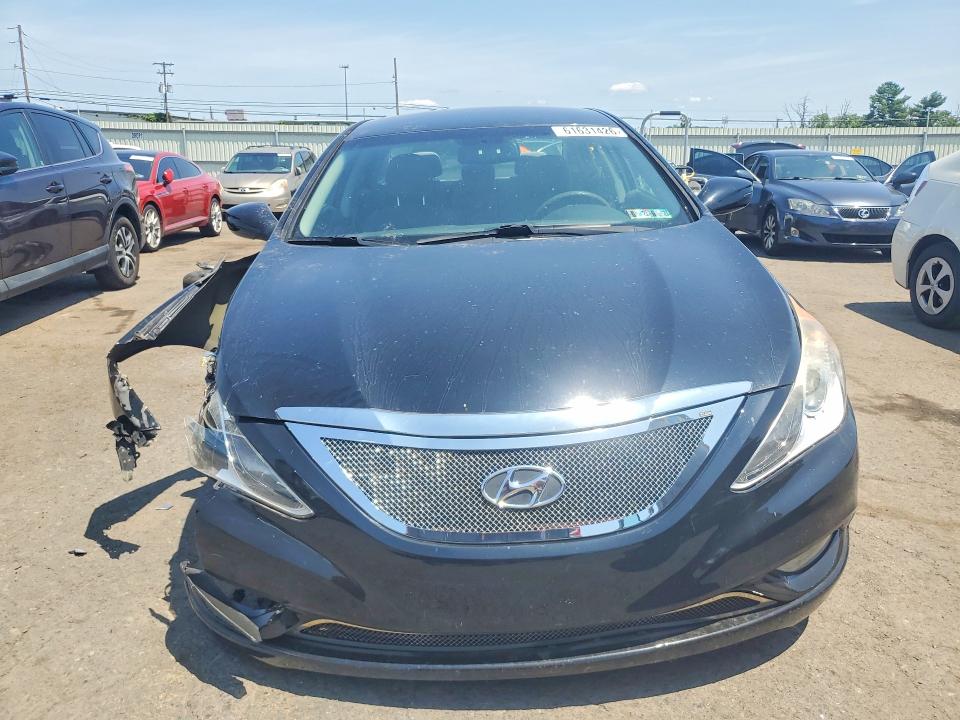 61631426 :رقم المزاد ، 5NPEB4AC6DH778523 vin ، 2013 Hyundai Sonata مزاد بيع