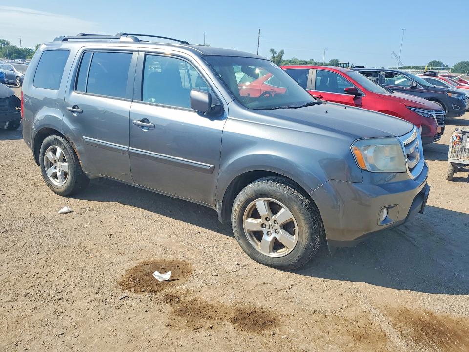 60517146 :رقم المزاد ، 5FNYF4H5XBB056525 vin ، 2011 Honda Pilot مزاد بيع