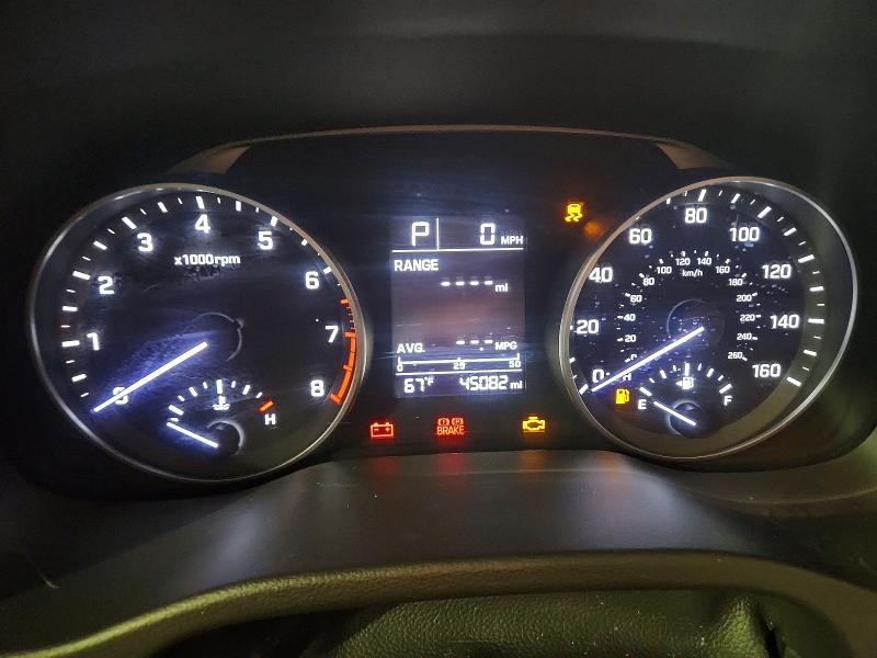 62318776 :رقم المزاد ، 5NPD74LF9HH163815 vin ، 2017 Hyundai Elantra مزاد بيع