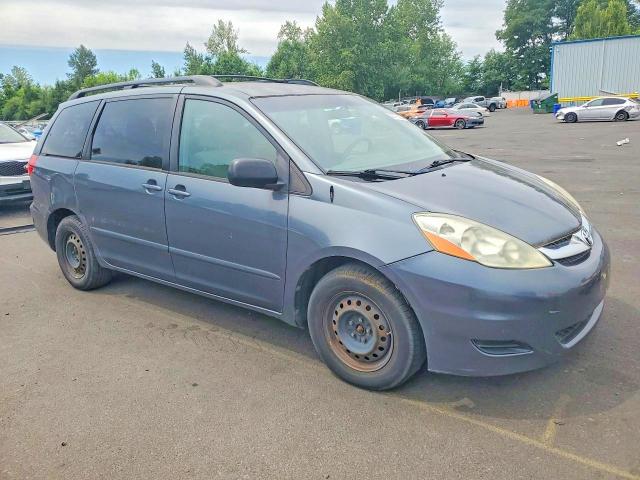 Продажа на аукционе авто 2010 Toyota Sienna, vin: 5TDKK4CC9AS305950, номер лота: 60701806