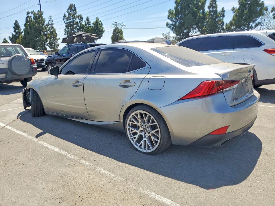 61934326 :رقم المزاد ، JTHBA1D24J5073270 vin ، 2018 Lexus Is مزاد بيع