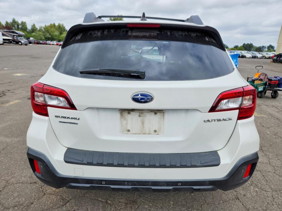 Продаж на аукціоні авто 2018 Subaru Outback, vin: 4S4BSANC8J3349947, номер лоту: 61049916