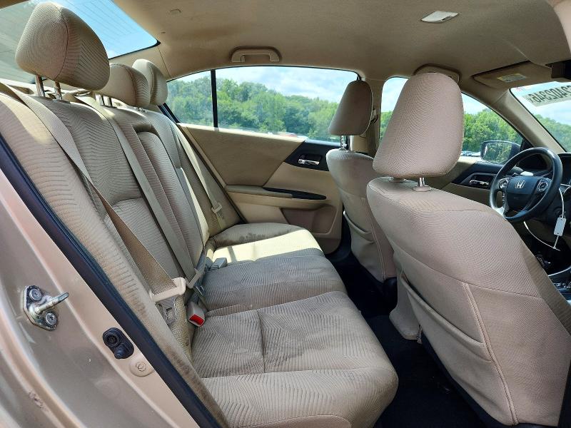 62402346 :رقم المزاد ، 1HGCR2F33FA128866 vin ، 2015 Honda Accord مزاد بيع