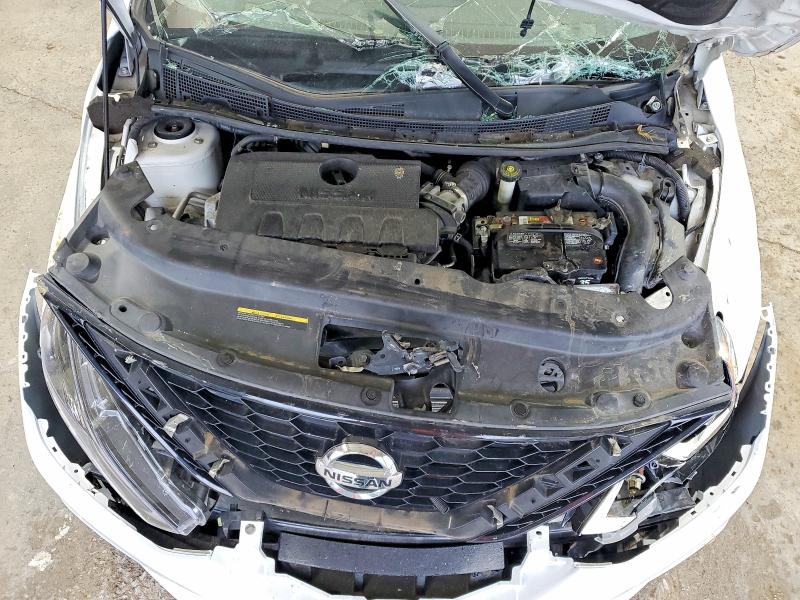 61077596 :رقم المزاد ، 3N1AB7AP4JY230802 vin ، 2018 Nissan Sentra مزاد بيع
