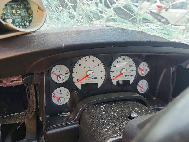 63004976 :رقم المزاد ، 3D3HA16H94G185113 vin ، 2004 Dodge Ram Srt10 مزاد بيع