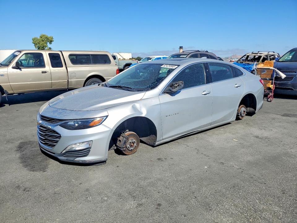 62429566 :رقم المزاد ، 1G1ZD5ST5LF012767 vin ، 2020 Chevrolet Malibu مزاد بيع