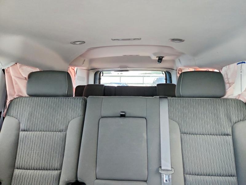 Продаж на аукціоні авто 2018 Chevrolet Suburban, vin: 1GNSCGKC4JR393828, номер лоту: 61623766