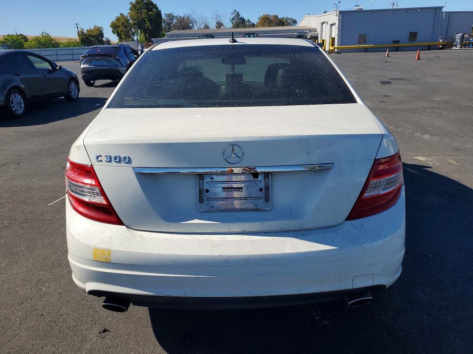 2010 Mercedes-benz C მანქანა იყიდება აუქციონზე, vin: WDDGF5EB2AR087262, აუქციონის ნომერი: 63241016