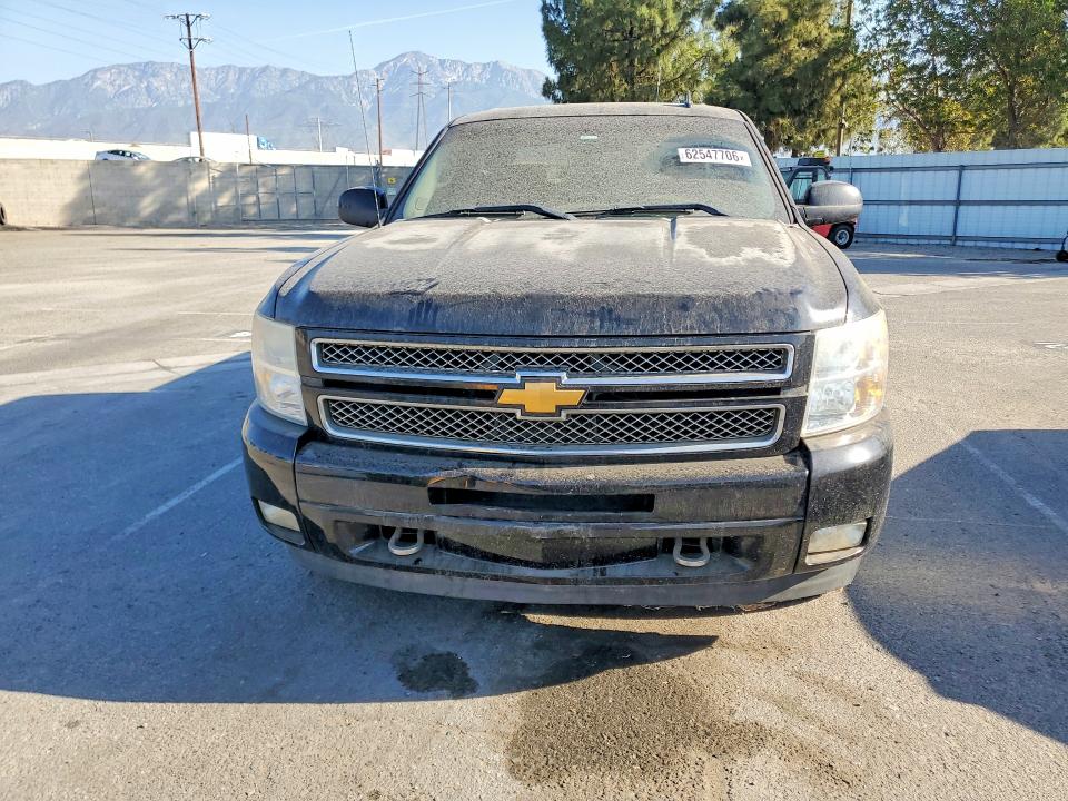 2013 Chevrolet Silverado მანქანა იყიდება აუქციონზე, vin: 3GCPKSE71DG230982, აუქციონის ნომერი: 62547706