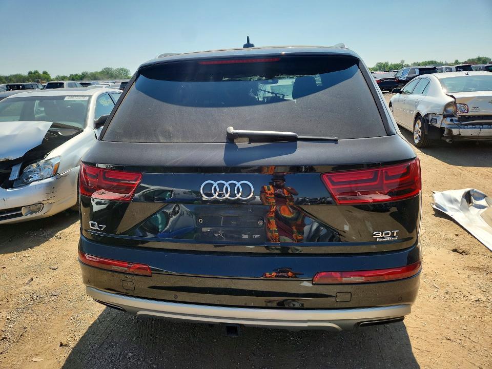 Продаж на аукціоні авто 2018 Audi Q7, vin: WA1VAAF76JD020819, номер лоту: 59613606