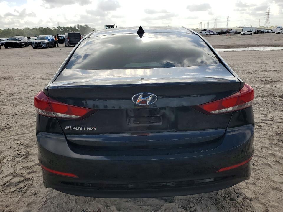 62943456 :رقم المزاد ، 5NPD84LF4HH011759 vin ، 2017 Hyundai Elantra مزاد بيع