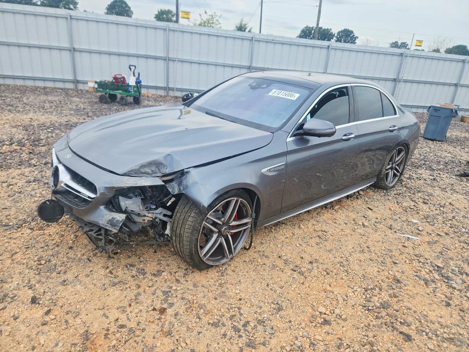 61815086 :رقم المزاد ، WDDZF8KB2JA247489 vin ، 2018 Mercedes-benz E مزاد بيع
