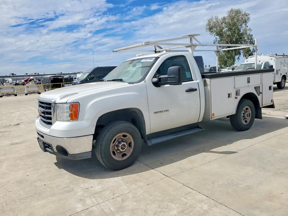 Auction sale of the 2010 Gmc Sierra, vin: 1GD3CZBK1AF153519, lot number: 61003736