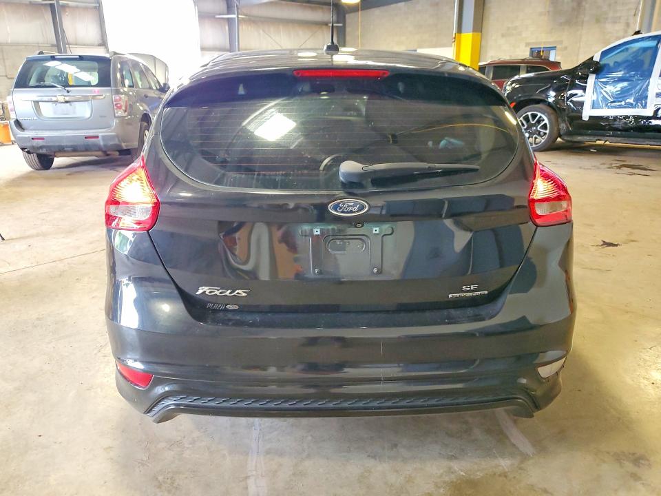 59721026 :رقم المزاد ، 1FADP3K27FL215966 vin ، 2015 Ford Focus مزاد بيع