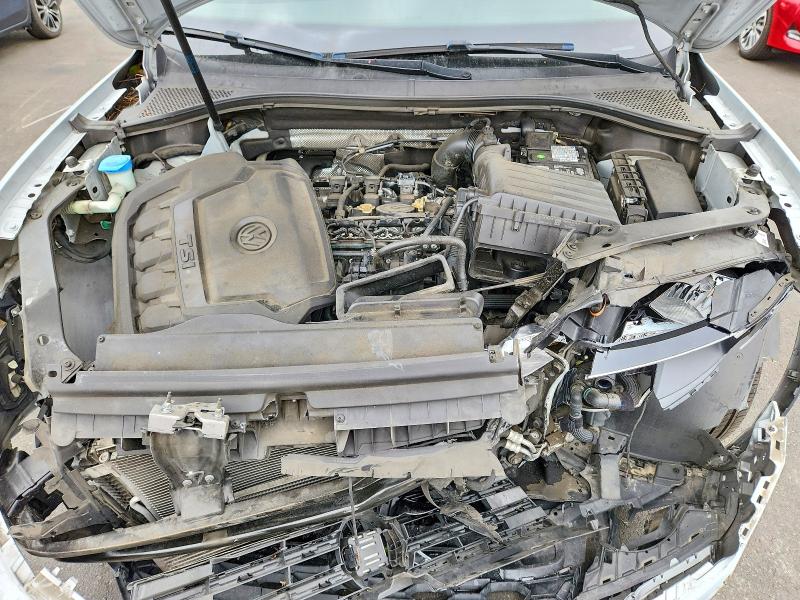 59320976 :رقم المزاد ، 3VV3B7AX6JM208721 vin ، 2018 Volkswagen Tiguan مزاد بيع