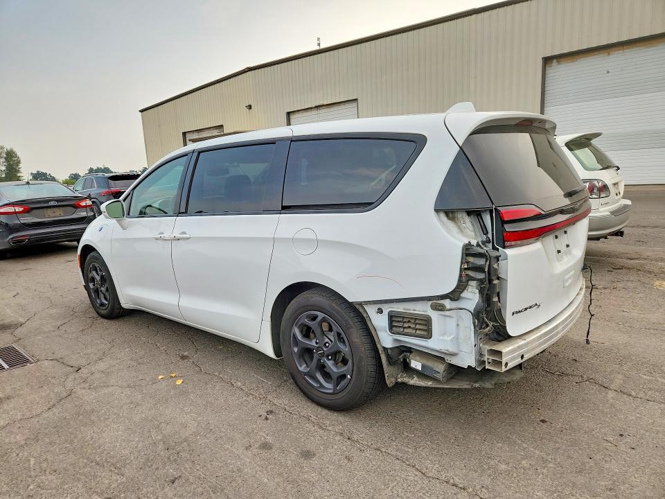 Продаж на аукціоні авто 2022 Chrysler Pacifica, vin: 2C4RC1S70NR137127, номер лоту: 61920866
