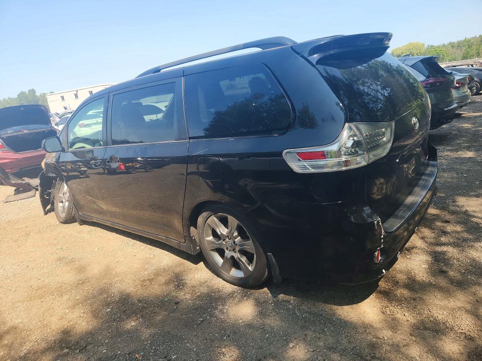 61435046 :رقم المزاد ، 5TDXK3DC9BS127036 vin ، 2011 Toyota Sienna مزاد بيع
