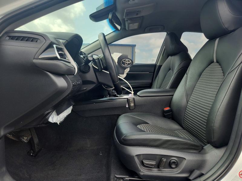 Продаж на аукціоні авто 2018 Toyota Camry, vin: 4T1B11HK0JU109310, номер лоту: 63218886