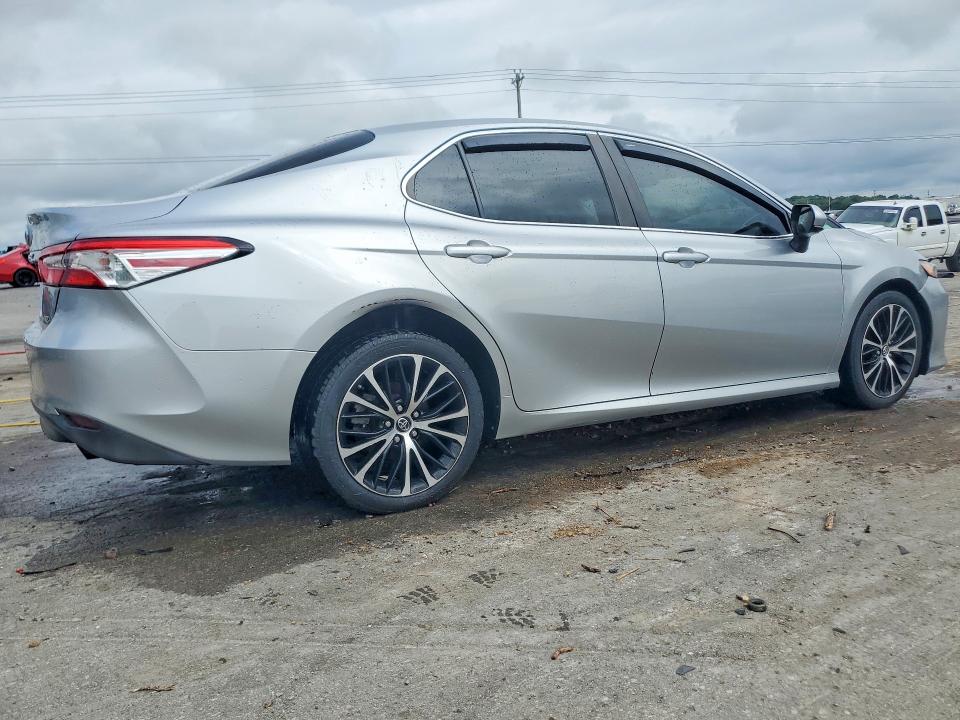 Aukcja sprzedaży 2018 Toyota Camry, vin: 4T1B11HK3JU022615, numer aukcji: 61614036