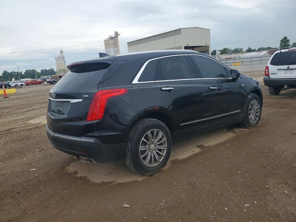 63067756 :رقم المزاد ، 1GYKNBRSXHZ124417 vin ، 2017 Cadillac Xt5 مزاد بيع