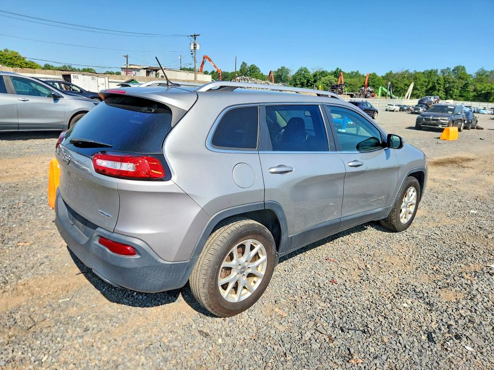 62392806 :رقم المزاد ، 1C4PJMCB3FW734542 vin ، 2015 Jeep Cherokee مزاد بيع