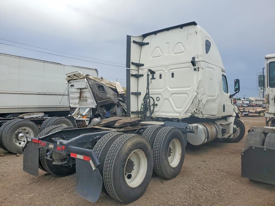Продажа на аукционе авто 2023 Freightliner Cascadia 126, vin: 3AKJHHDR6PSUC9004, номер лота: 53583586