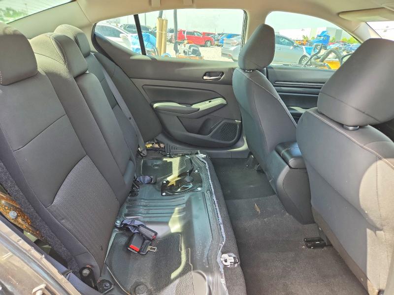 60659336 :رقم المزاد ، 1N4BL4BV6MN303623 vin ، 2021 Nissan Altima مزاد بيع
